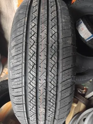 235/60r18 Maxtrek Tyre