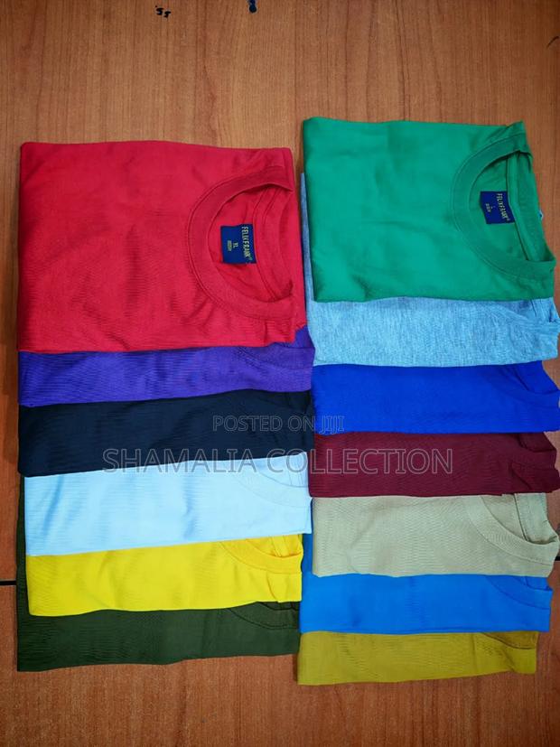 Best Roundneck Tshirt Available - thumbnail 3