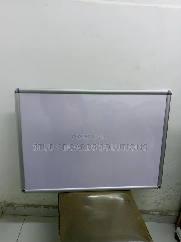 A1 Snapper Frame for Picture Displays - main view