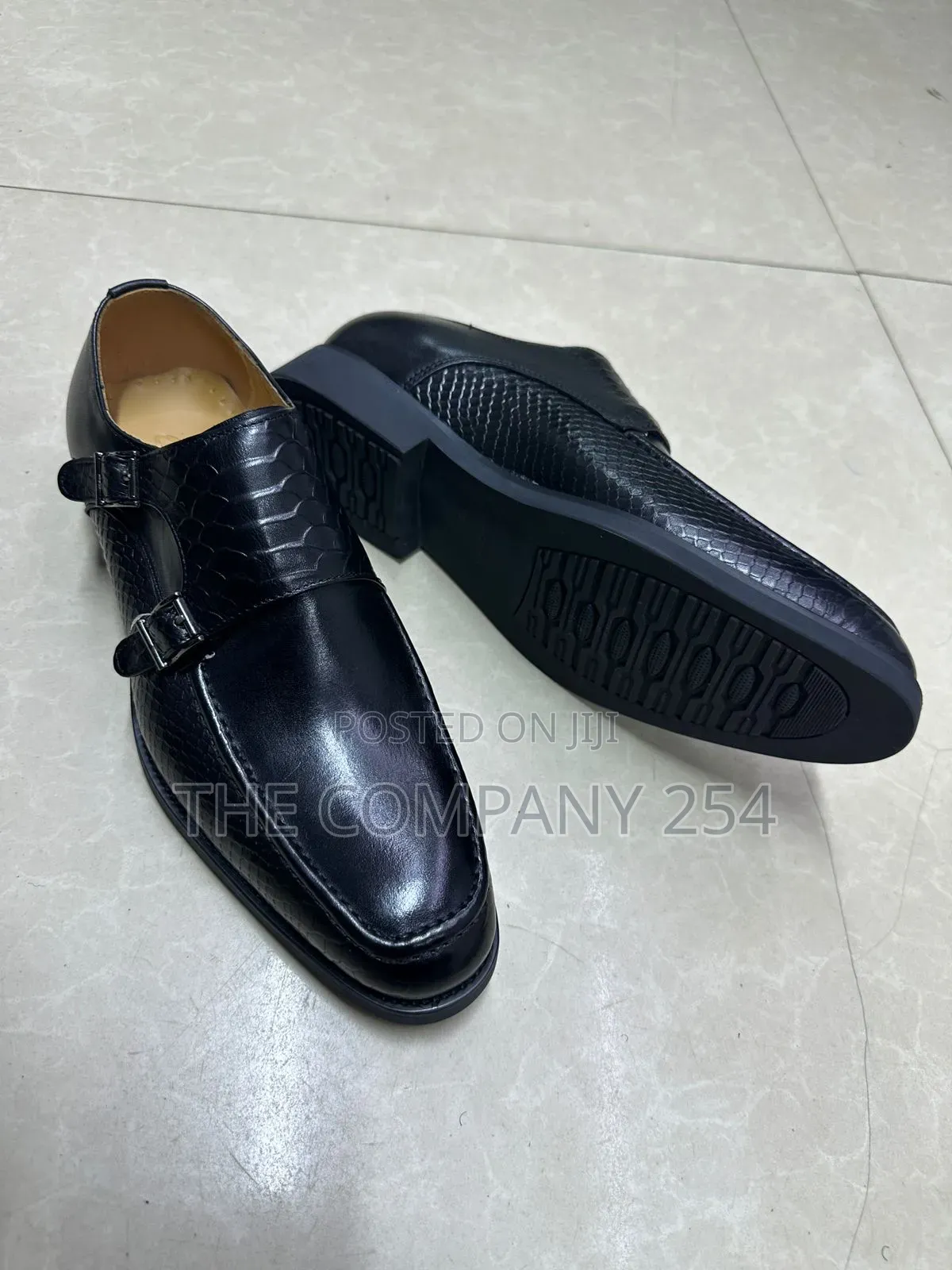 Original Quality Leather Casual Men Wetlook Rubber Sole Official Shoe
