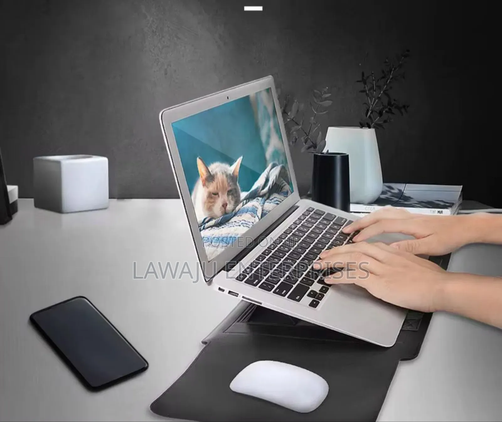 Laptop Sleeve And Stand