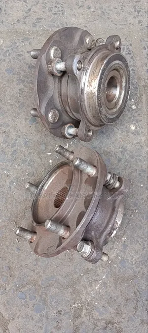 Land Cruiser V8 200-Series Wheel Hubs.