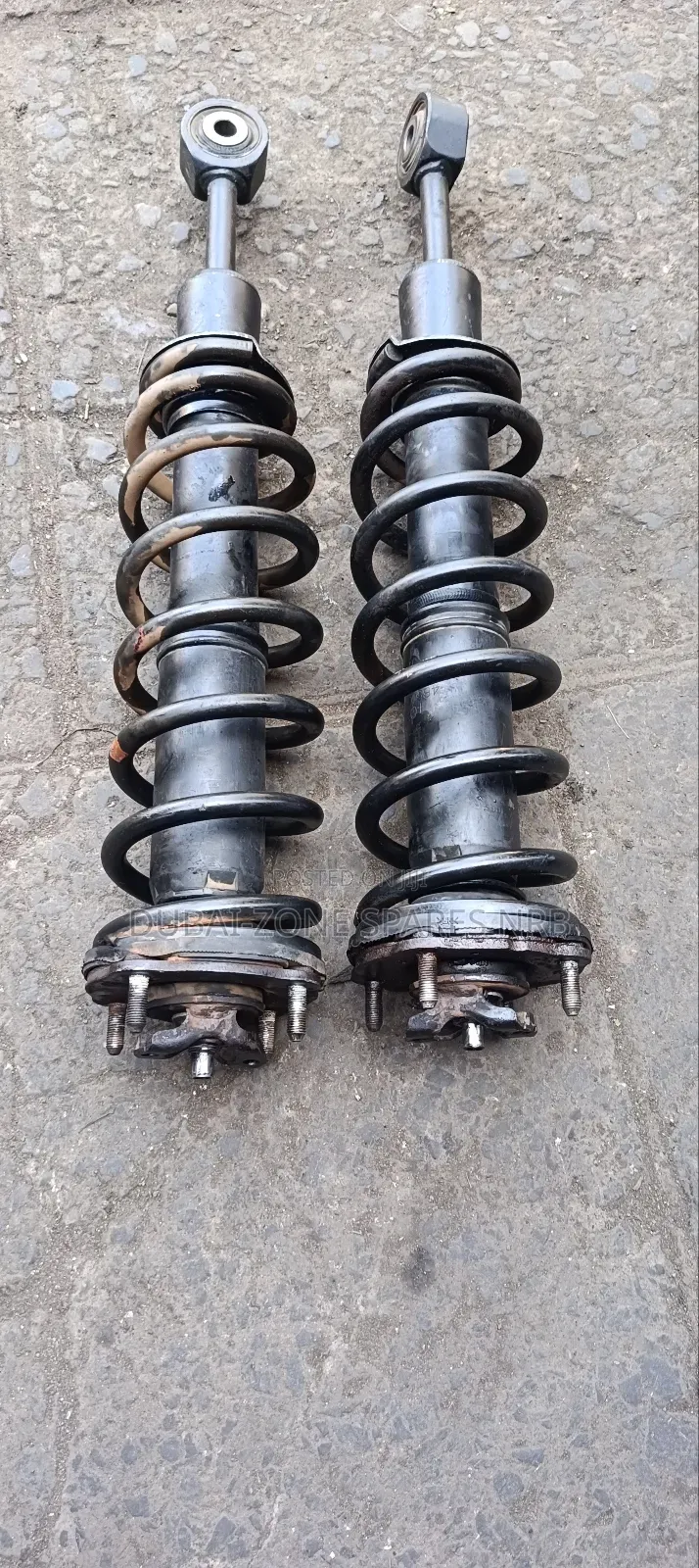 Shocks Complete Land Cruiser V8.