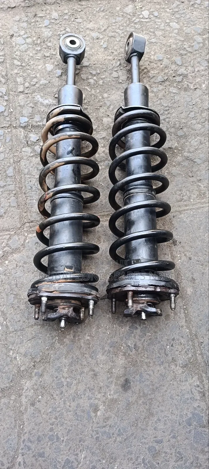 Shocks Complete Land Cruiser V8.