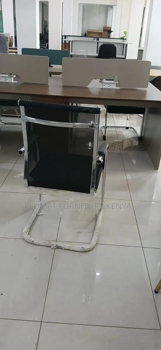 Executive Medium Back Mesh Office Seat - thumbnail 3