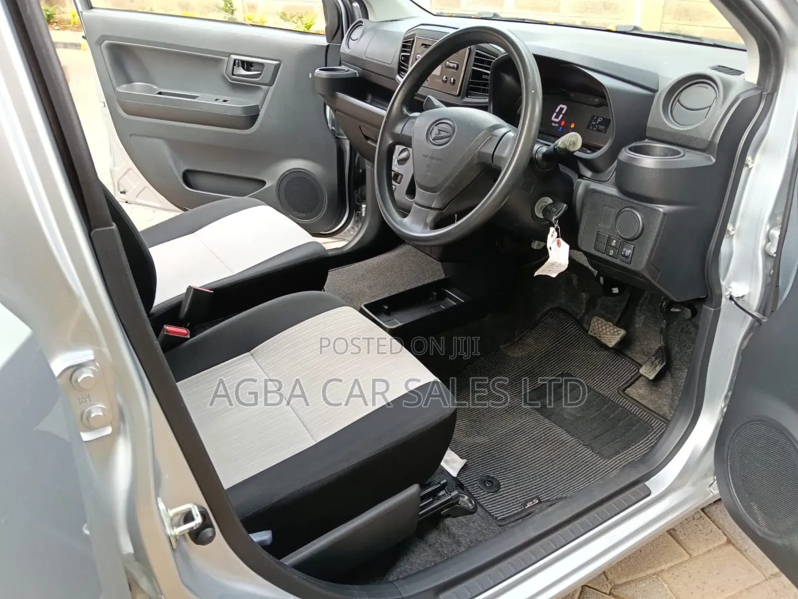 Daihatsu Mira 2018 Silver