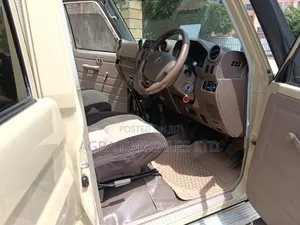 Toyota Land Cruiser Prado 2012 Beige