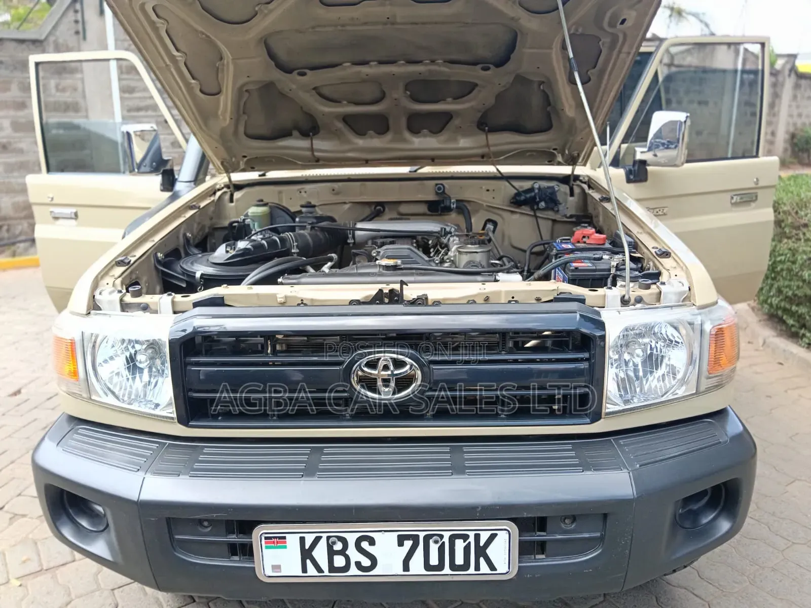 Toyota Land Cruiser Prado 2012 Beige