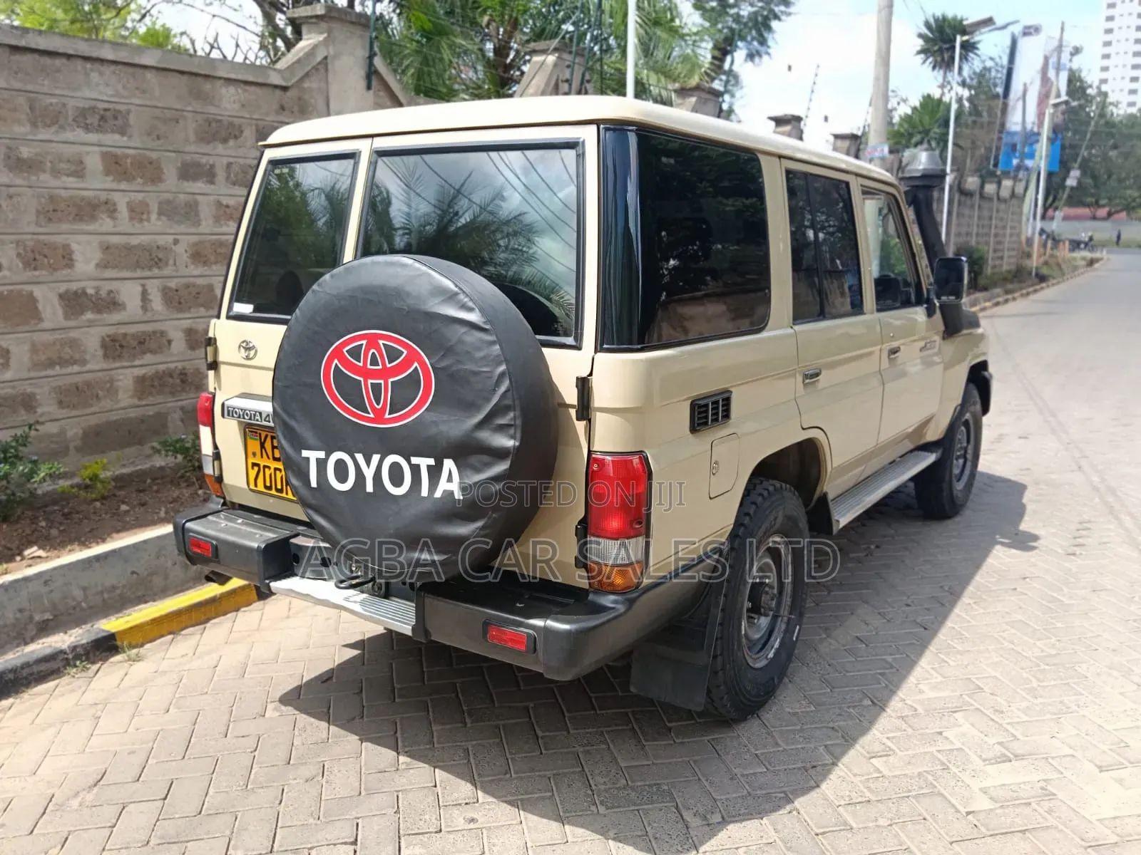 Toyota Land Cruiser Prado 2012 Beige