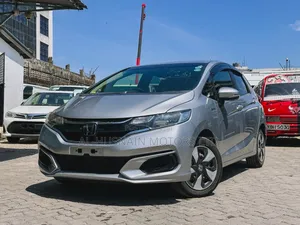 Honda Fit 2018 Silver