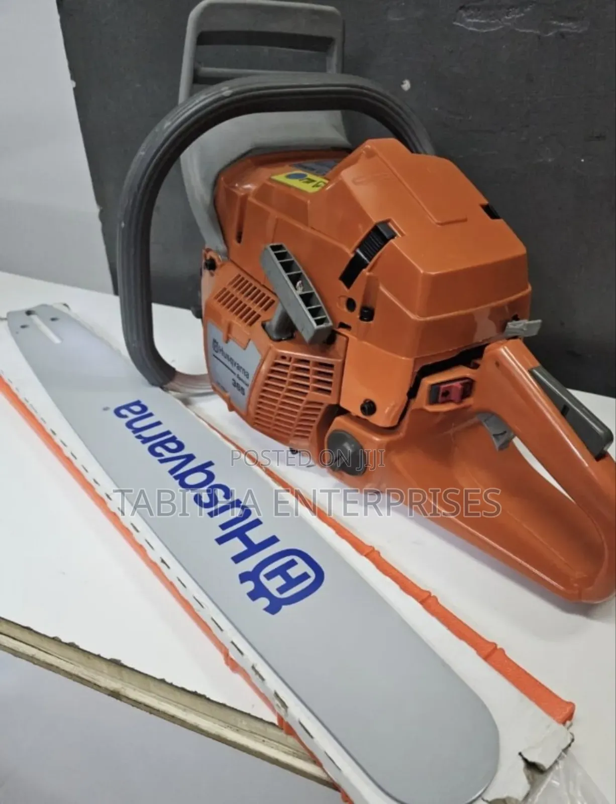 272 Husqvarna Chainsaw/Powersaw