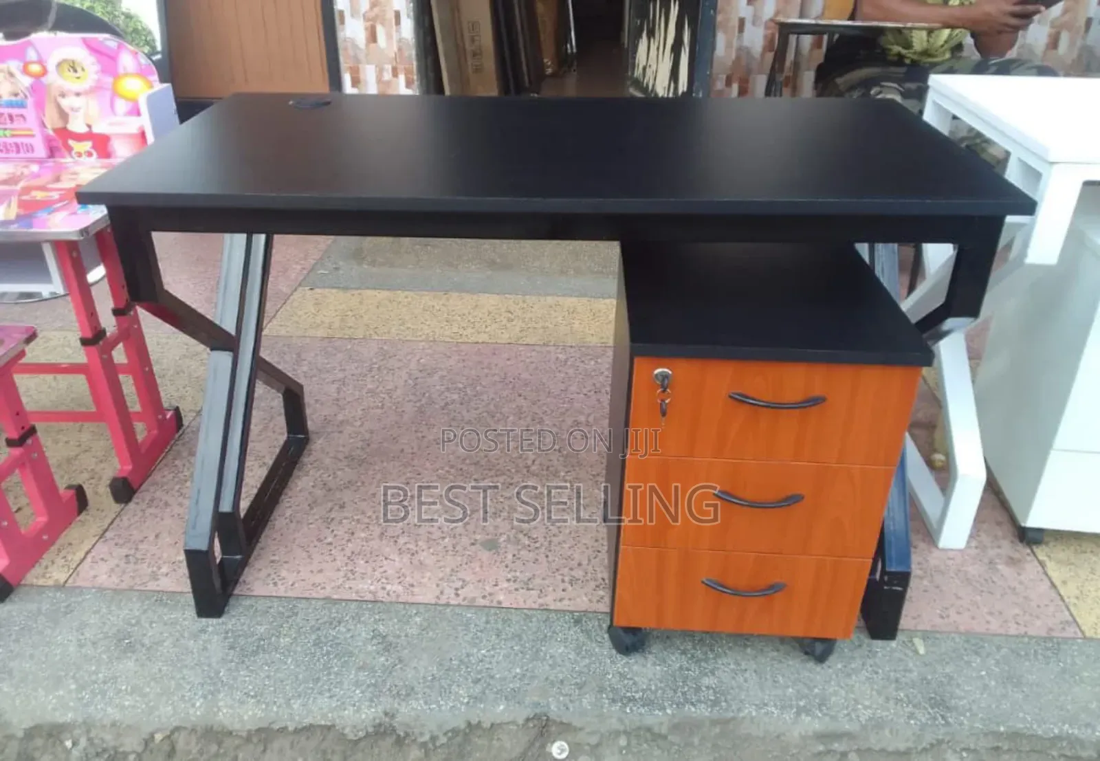 Office Desk