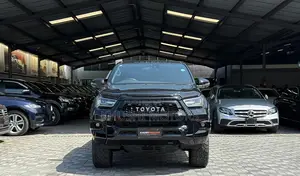 Toyota Hilux 2022 Black