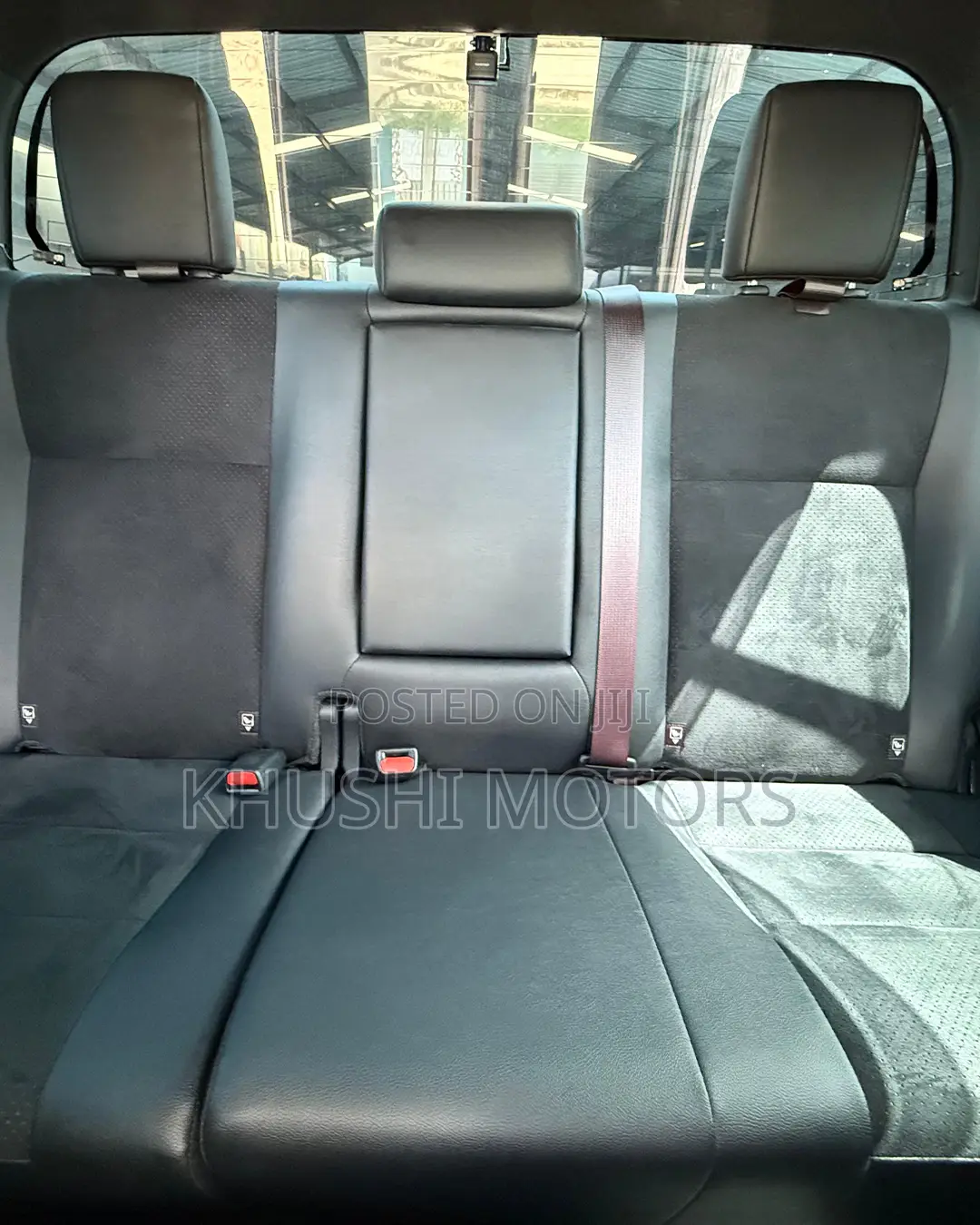 Toyota Hilux 2022 Black