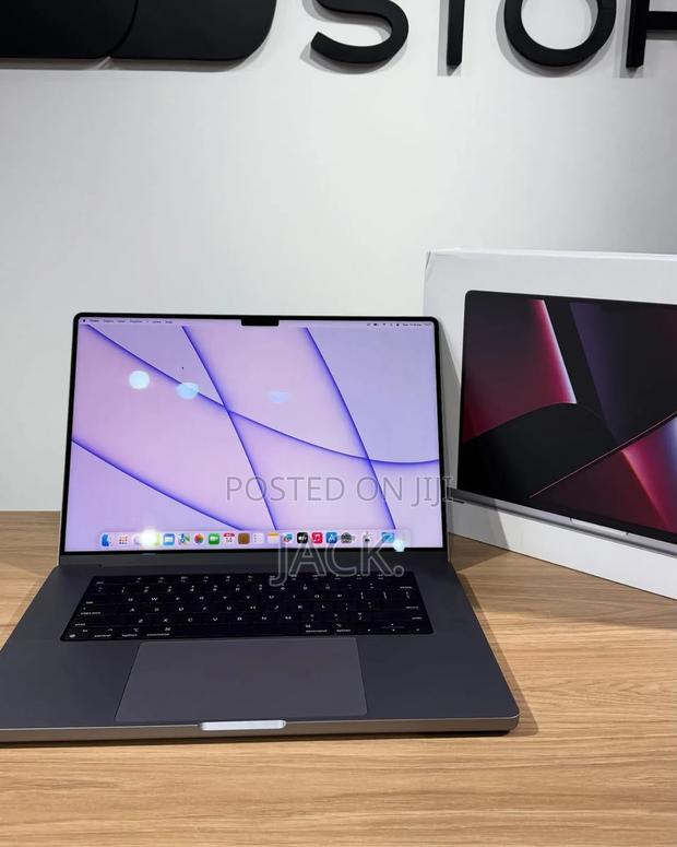 Laptop Apple MacBook Pro 2023 M2 Max 16-Inch 32GB Apple M3 Max SSD 1T