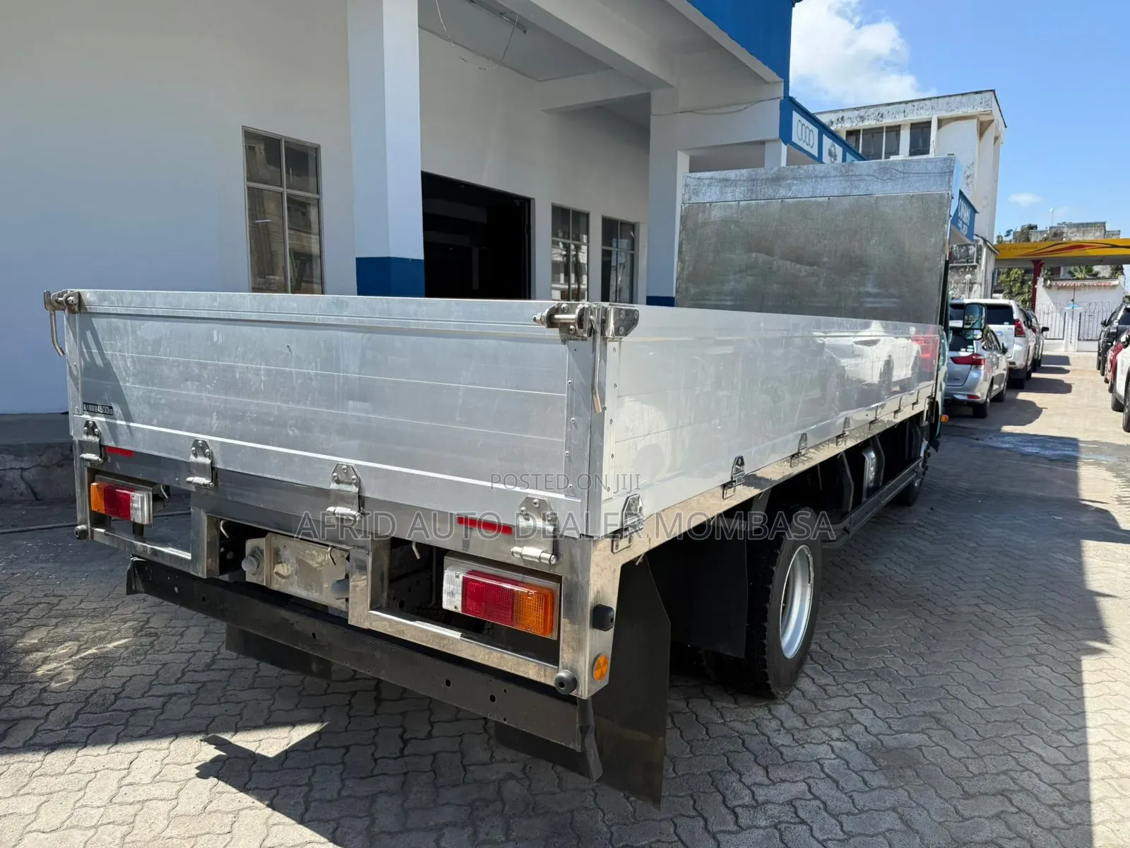 Dyna 5tonnes 4000cc Manual Diesel