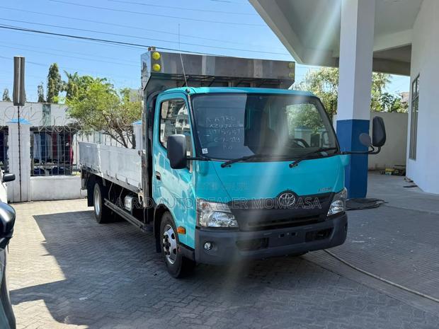 Dyna 5tonnes 4000cc Manual Diesel - thumbnail 9