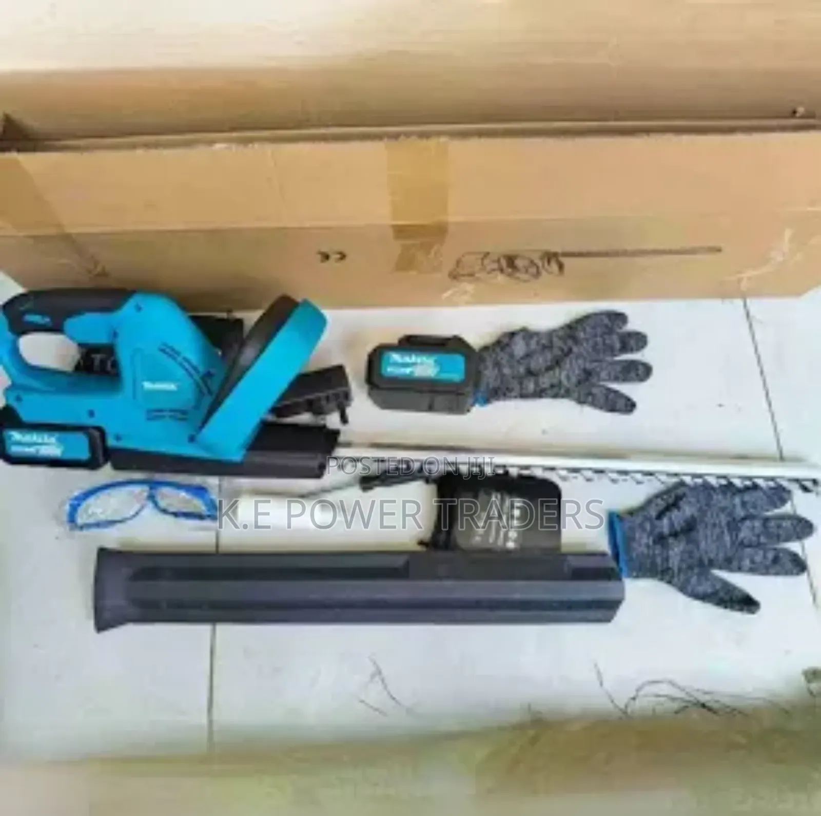 Makita Hedge/Fence Trimmer