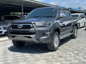 Toyota Hilux 2015 Gray