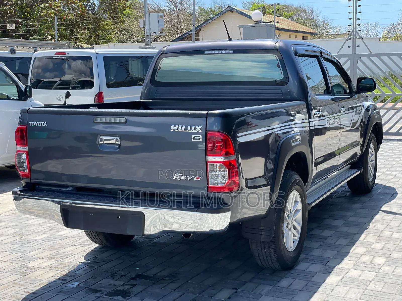 Toyota Hilux 2015 Gray