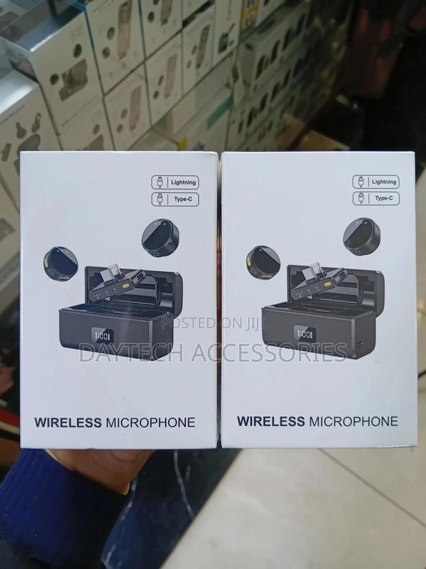 Wireless Lavalier Microphone Kit for Use With Mobile Devices. - thumbnail 2
