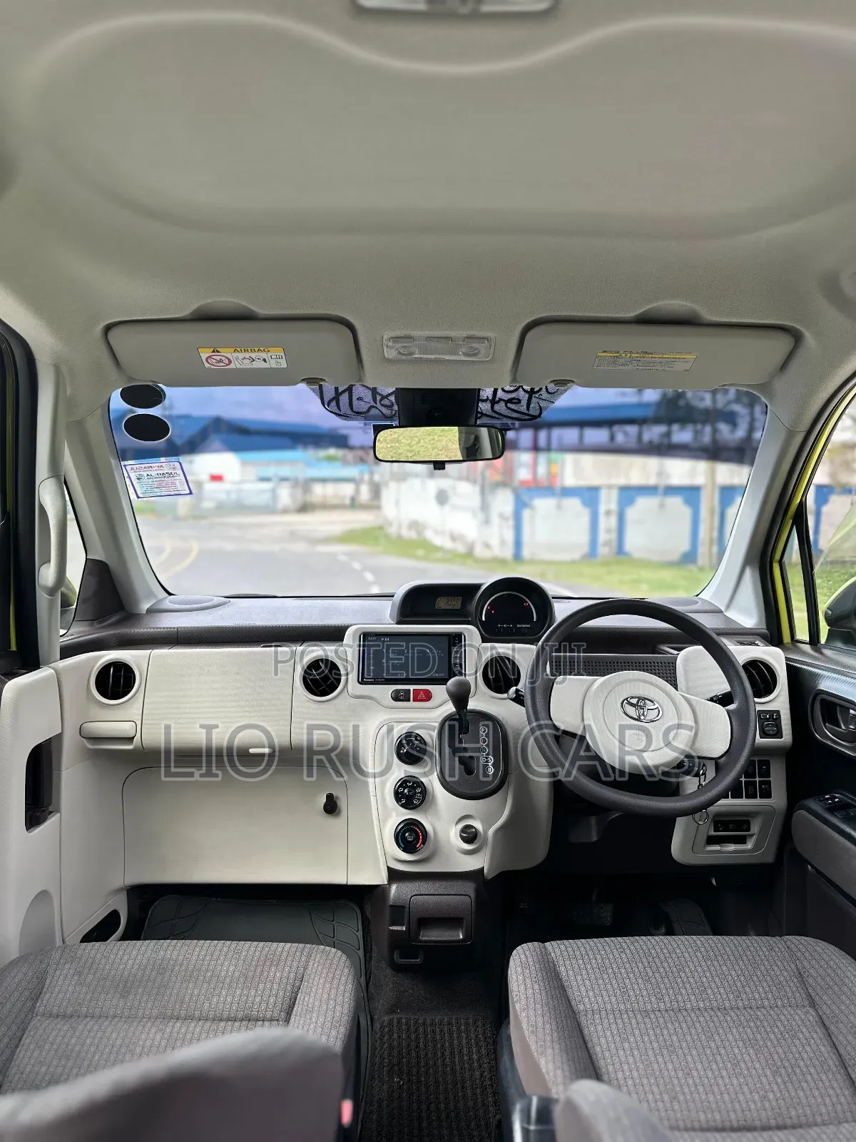 Toyota Spade 2017 Yellow