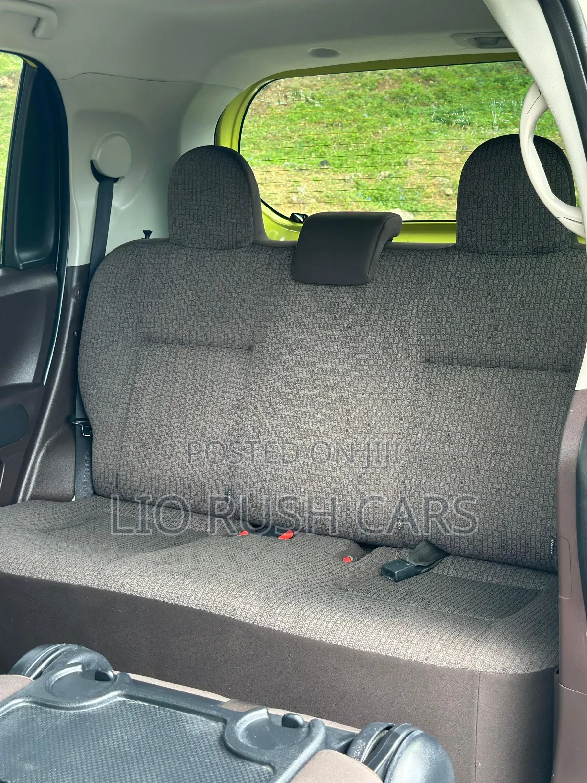 Toyota Spade 2017 Yellow