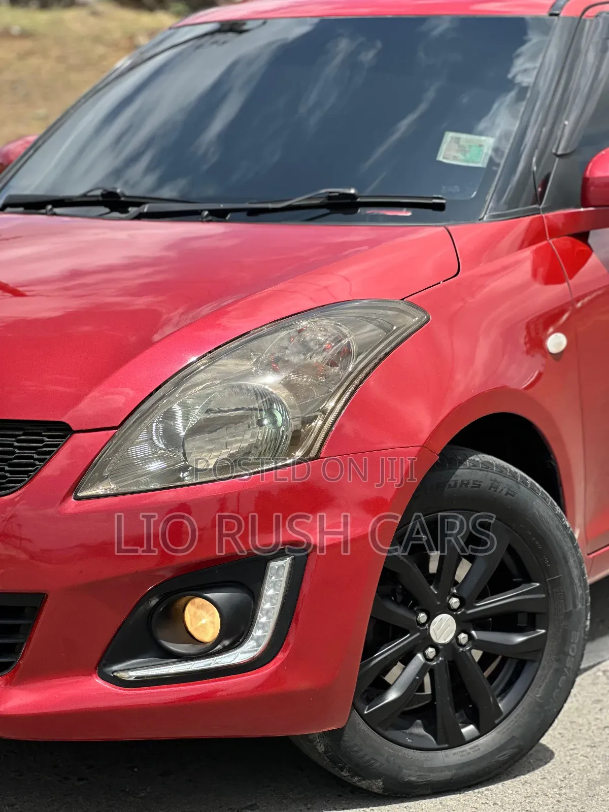 Suzuki Swift 2015 Red