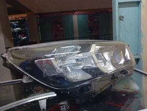 Hilux Revo 2015 Headlight Non
