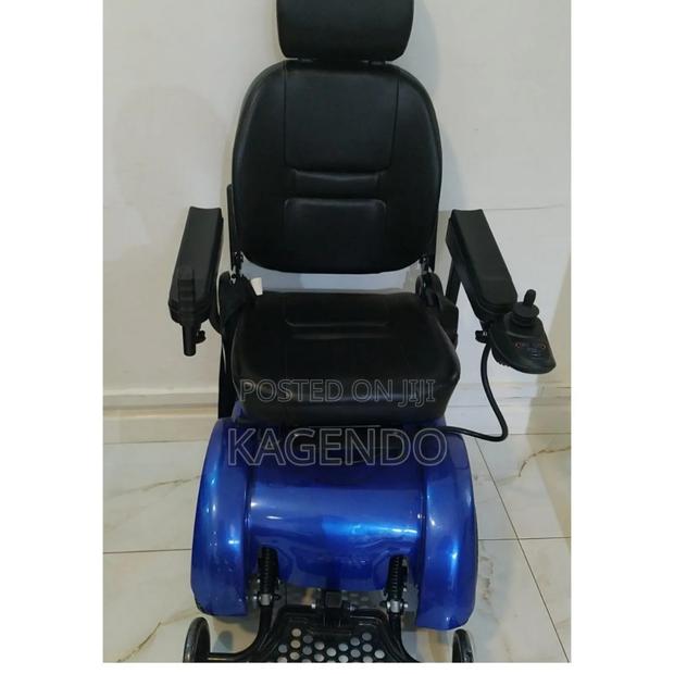 Electric Wheelchair - thumbnail 2
