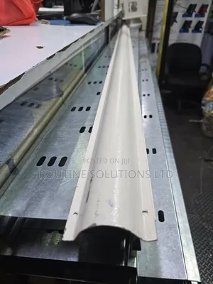 Mettallic Floor Trunking 6ft