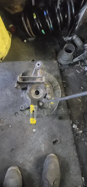Nissan X-Trail T30 Rear Hub 4wheel Drive