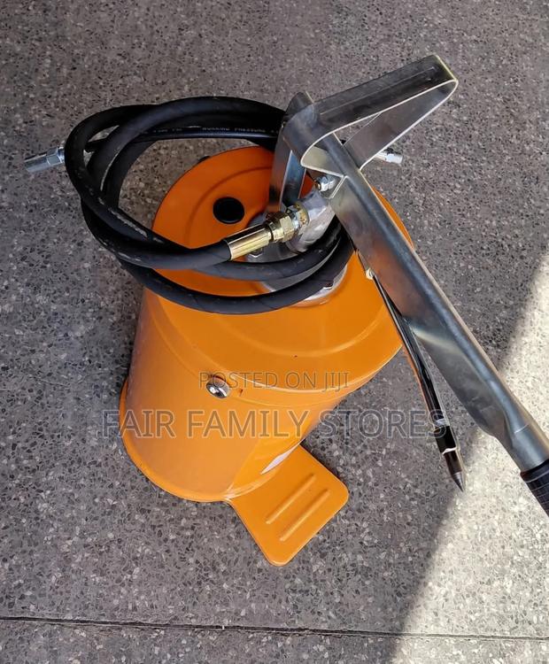Heavy Duty Manual Grease Pump - thumbnail 4