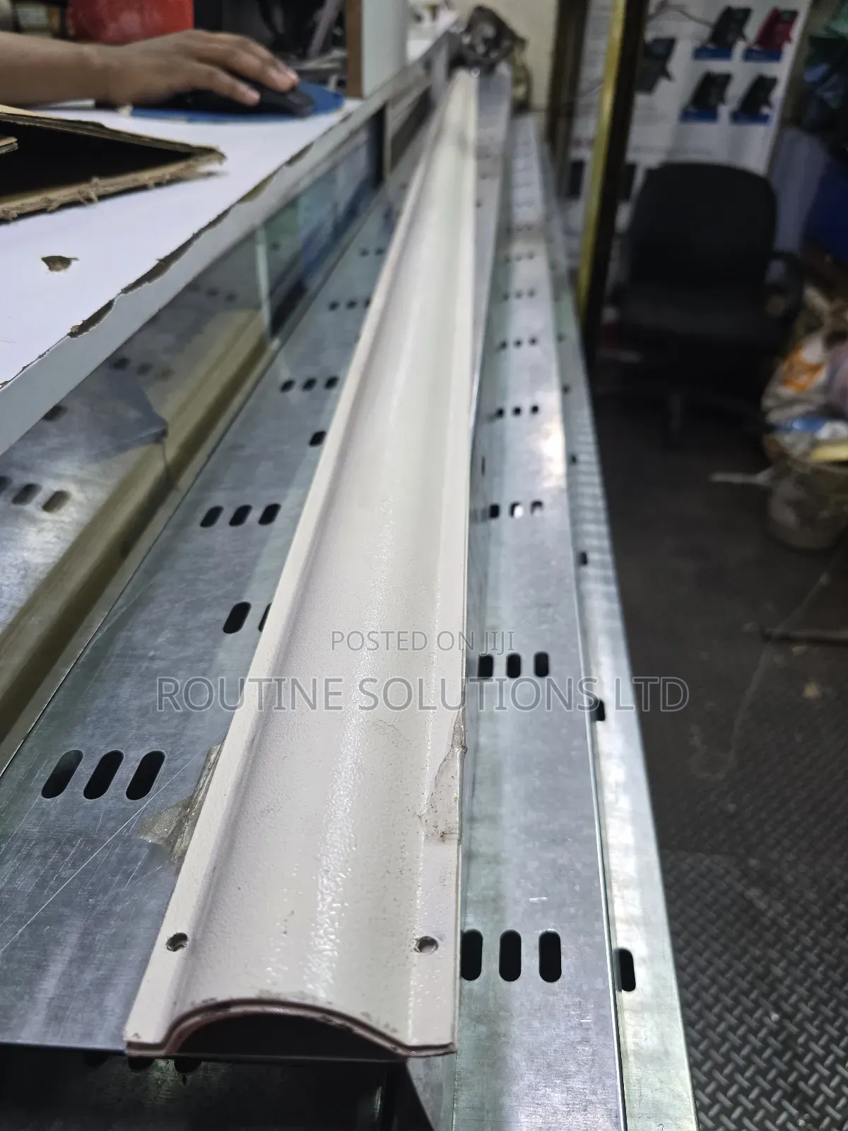Mettallic Floor Trunking 8 Ft