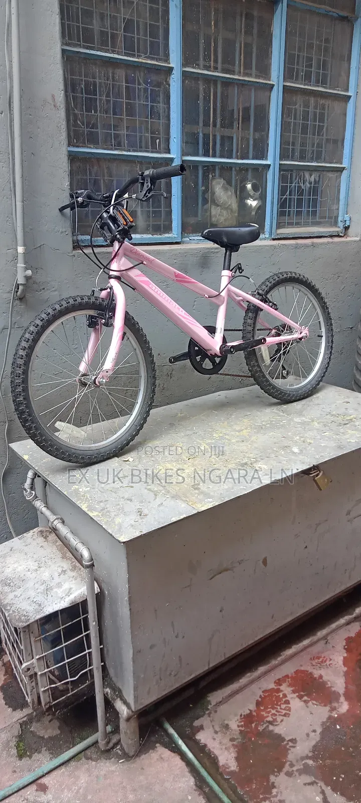 Ex Uk Size 20 Ammaco Bicycle for 6-7 Yr Old With Gears