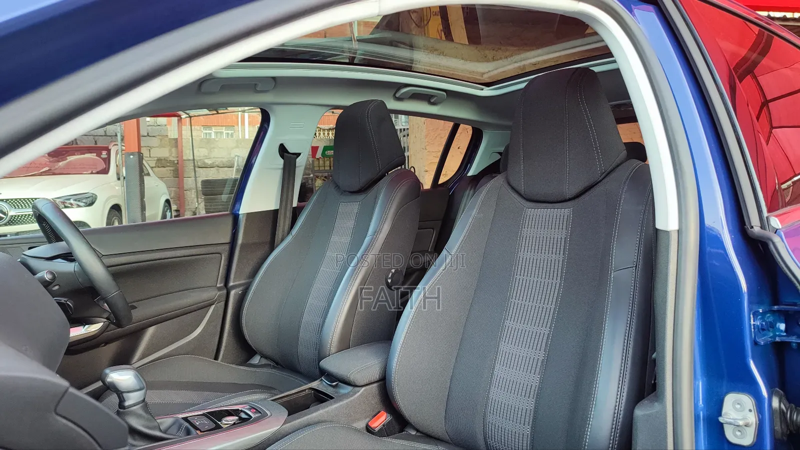 Peugeot 308 2018 Blue