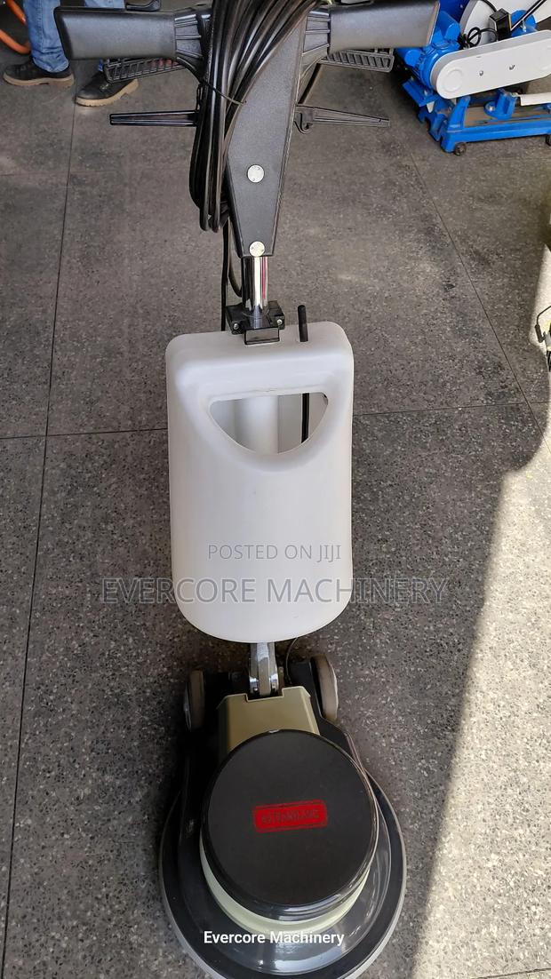 Heavy Duty Astramilano Carpet Scrubbing Machine Best Quality. - main view