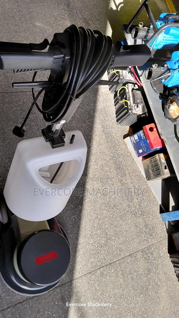 Heavy Duty Astramilano Carpet Scrubbing Machine Best Quality. - thumbnail 3