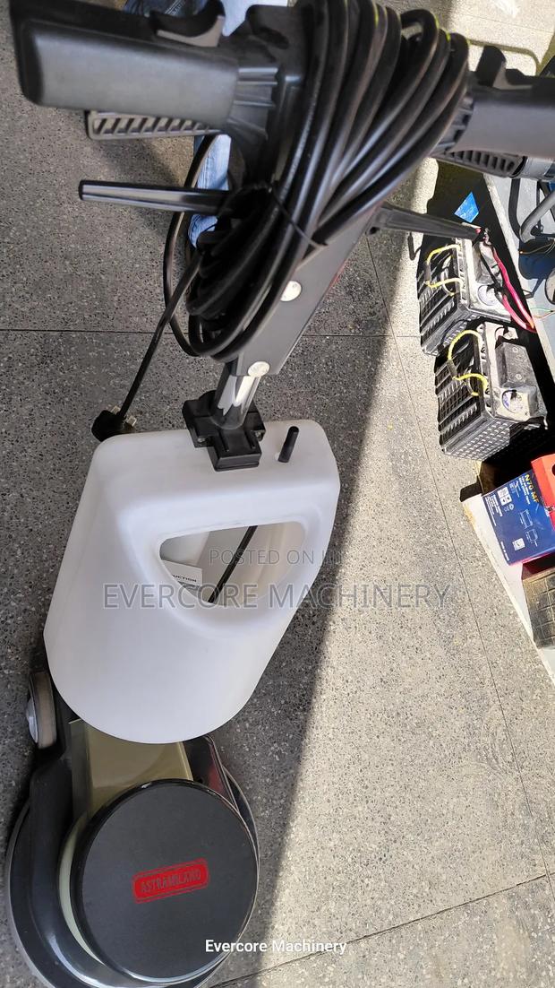 Heavy Duty Astramilano Carpet Scrubbing Machine Best Quality. - thumbnail 4