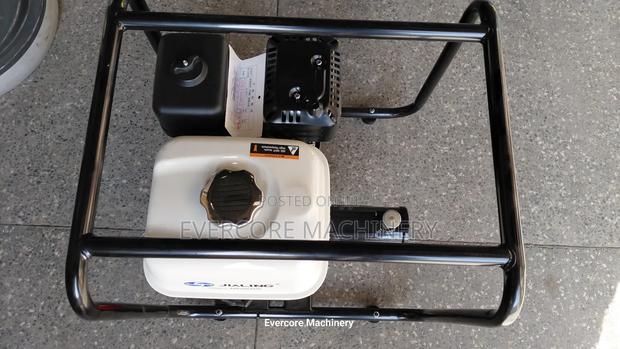 Best Quality Honda Concrete Vibrator Machine With Engine - thumbnail 3