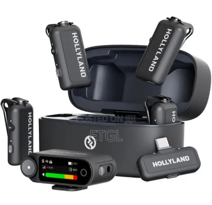 Hollyland Lark Max 2 Combo 4-Person Wireless Microphone