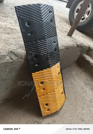 Interlocking Rubber Speed Bump 50mm Thick