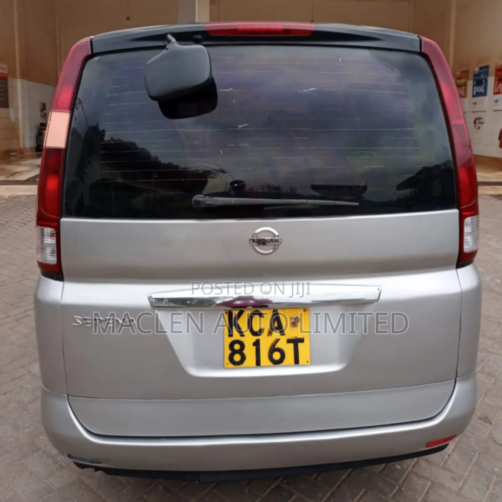 Nissan Serena 2009 Silver