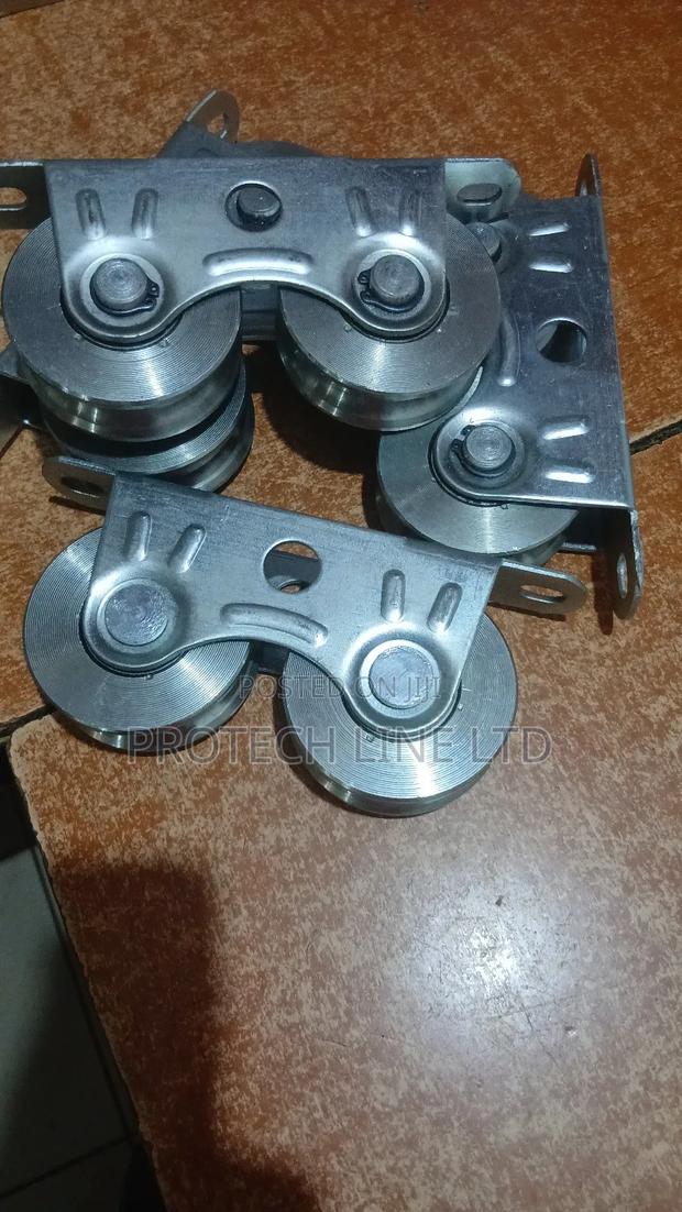 Sliding Gate Double Wheels 80mm Diameter - thumbnail 4