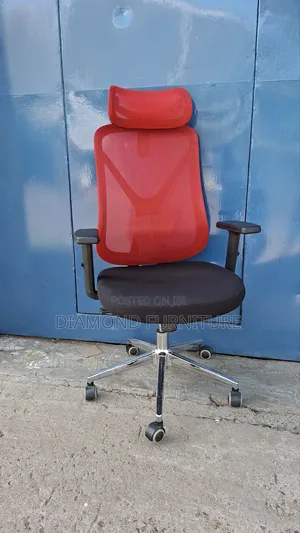 Ergonomic Office Chair – Red Mesh With Headrest