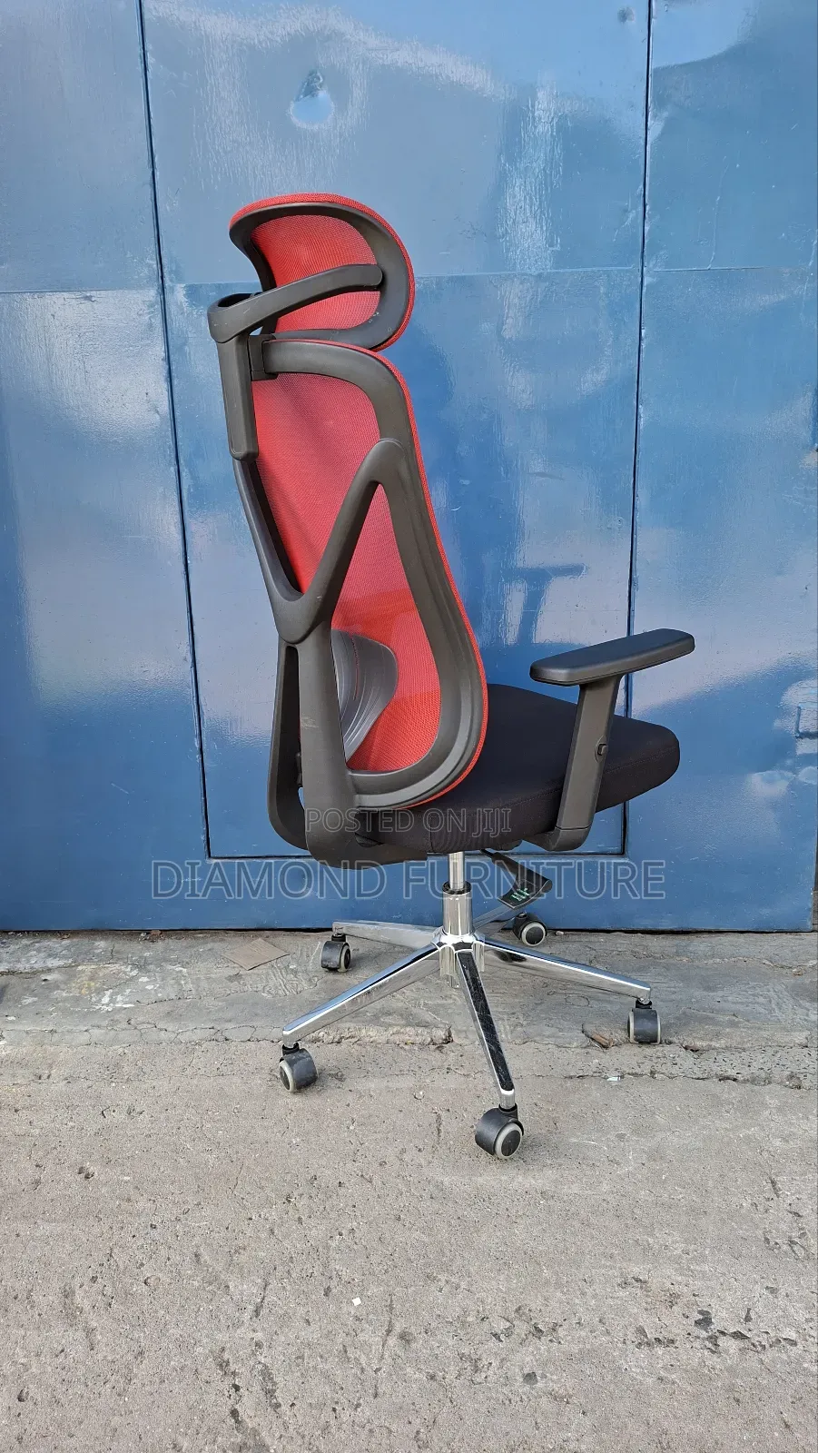Ergonomic Office Chair – Red Mesh With Headrest