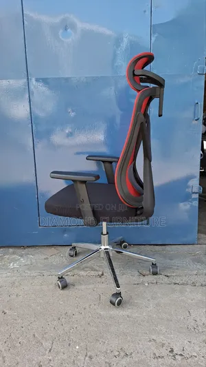 Ergonomic Office Chair – Red Mesh With Headrest