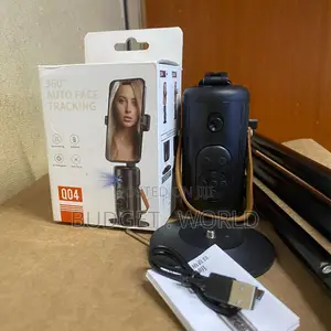 Smart Auto Face Tracking Phone Mount With Fill Light Remote