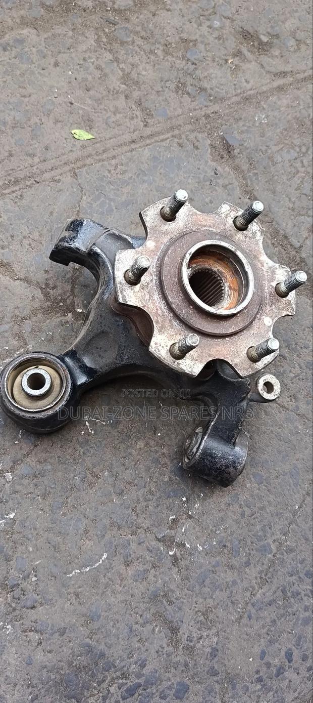 Pajero V98 Rear Front Wheel Hubs. - thumbnail 4