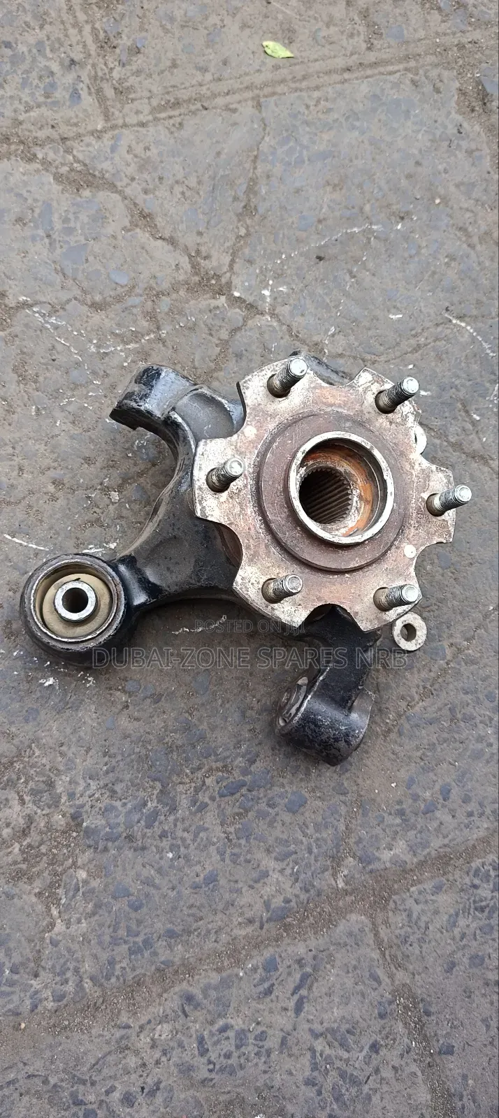 Pajero V98 Rear Front Wheel Hubs.